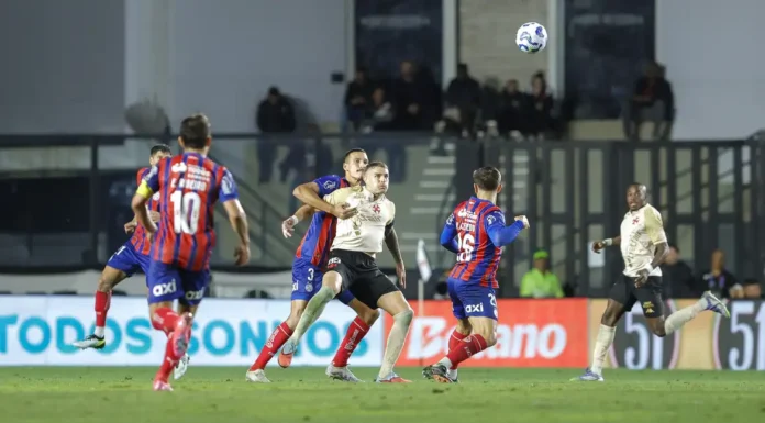 Mirando uma vaga na próxima Libertadores, Bahia recebe o Vasco