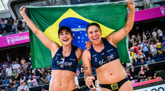 Carol Soberg e Rebecca faturam bronze no Mundial de vôlei de praia