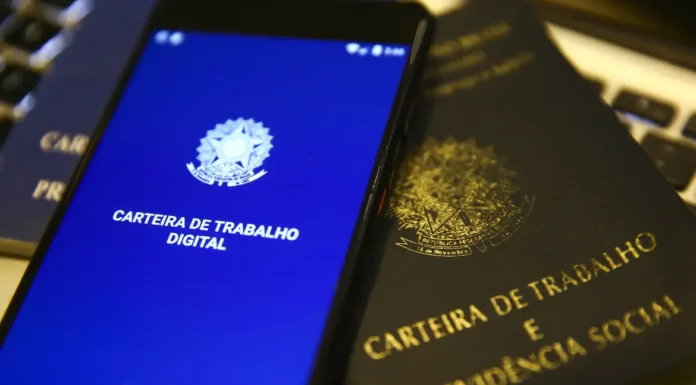 Brasil cria 85 mil empregos com carteira assinada em outubro