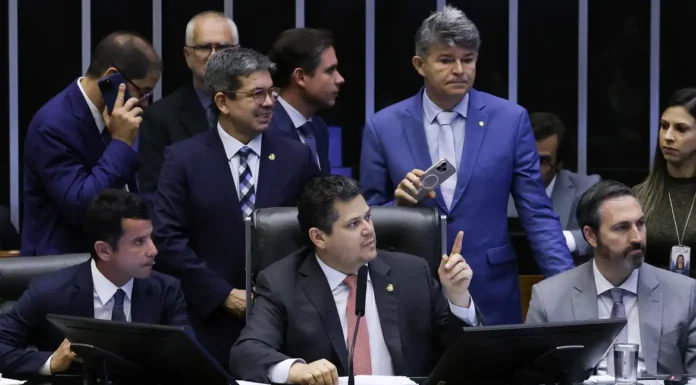 Congresso aprova crédito de R$ 42 bi para Previdência e Bolsa Família