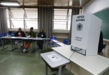 Eleições 2026: especialista recomenda o uso da “colinha” em papel e atualização do e-Título Eleições 2026: especialista recomenda o uso da "colinha" em papel e atualização do e-Título