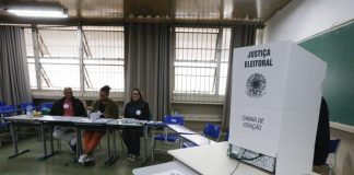 Eleições 2026: especialista recomenda o uso da “colinha” em papel e atualização do e-Título Eleições 2026: especialista recomenda o uso da "colinha" em papel e atualização do e-Título