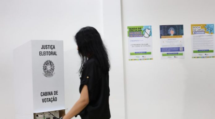 Eleições 2026: saiba a ordem dos votos na urna eletrônica Eleições 2026: saiba a ordem dos votos na urna eletrônica