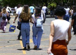 Prazo para pedir a reaplicação do Enem 2022 começa nesta segunda
