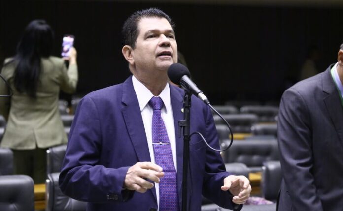 Entra em vigor lei que amplia até dezembro o prazo para uso de recursos da saúde