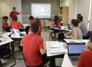 Especialistas pedem revogação do novo ensino médio