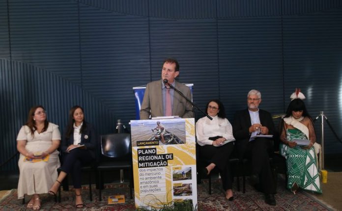 Especialistas apontam contaminação por mercúrio como problema de saúde pública