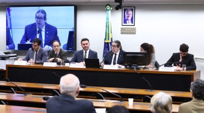 Especialistas apostam em objetivo do PNE que busca reduzir desigualdades na educação básica Especialistas apostam em objetivo do PNE que busca reduzir desigualdades na educação básica