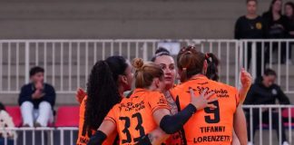 Osasco disputa segundo jogo da final do Campeonato Paulista de Vôlei contra Sesi Bauru Equipe de vôlei de Osasco em ação durante partida pelo Campeonato Paulista de 2026