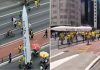 Manifestantes pró-Flávio Bolsonaro pedem ataque nuclear dos EUA no Brasil durante ato em São Paulo Manifestantes exibem míssil inflável com frase pedindo ataque nuclear durante ato na Avenida Paulista