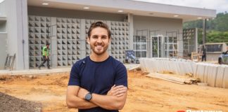 Prefeito Kauan prevê entrega da nova UBS de Cajamar Centro ainda em 2026 Prefeito Kauan em visita à obra da nova Unidade Básica de Saúde de Cajamar Centro, que está em fase final de construção.