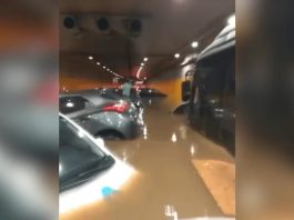Especialista da USP destaca que enchentes em São Paulo decorrem da falta de preparo urbano, não apenas da chuva Túnel do Anhangabaú inundado após forte chuva em São Paulo em outubro de 2026, mostrando veículos parcialmente submersos e pessoas sobre carros ilhadas pela água