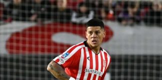 Flamengo mantém esperança de reverter eliminação na Libertadores por disputa jurídica envolvendo Marcos Rojo Marcos Rojo em partida pelo Estudiantes na Libertadores 2026