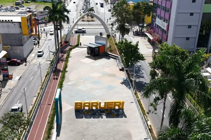 Vista aérea do centro de Barueri, local relacionado à votação no segundo turno das eleições de 2026