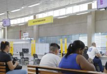 Barueri oferece dezenas de vagas de emprego com salários de até R$ 3.751,63 Interior da Casa do Trabalhador de Barueri, local onde são realizados atendimentos relacionados às vagas de emprego.