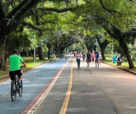 Homem de 42 anos morre após mal súbito durante exercício no Parque Ibirapuera Entrada do Parque Ibirapuera em São Paulo onde ocorreu o incidente nesta terça-feira