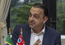 Vice-governador de SP considera votos após as 17h “insignificantes” diante da diferença nas eleições de 2026 Vice-governador Felicio Ramuth durante evento oficial em São Paulo