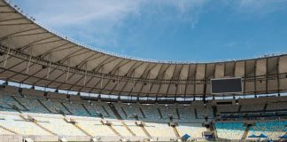 Vasco garante jogo contra Boca Juniors no Maracanã após decisão judicial Gramado do Maracanã onde Vasco enfrentará Boca Juniors pela Sul-Americana