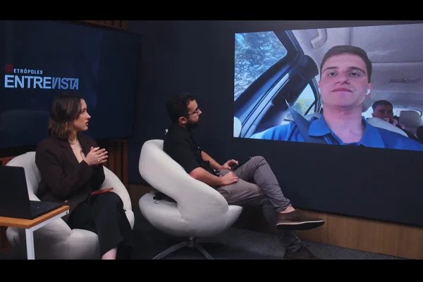 expresso-e66eda68e12000ab92d276ae Lucas Pavanato em entrevista concedida após eleição como deputado federal pelo estado de São Paulo
