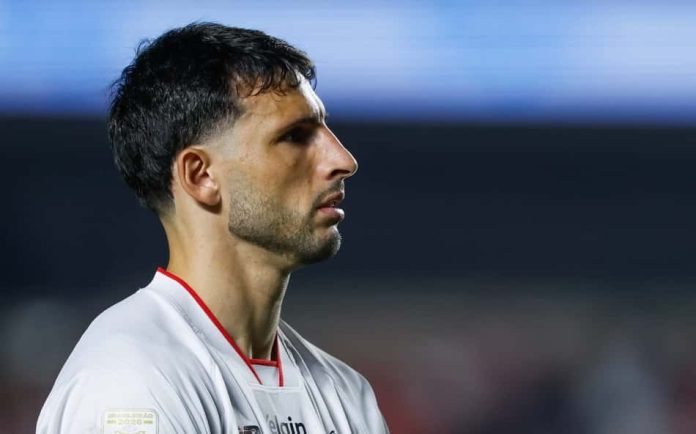 expresso-e8e270284af79194e611b261 Jogador Calleri está entre os titulares do São Paulo para a partida contra o Vitória