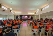 Osasco promove capacitação em Defesa Civil para municípios da Grande São Paulo Participantes da Oficina Preparatória da SP Sempre Alerta – Operação El Niño 2026/2027 sentados no Teatro Municipal Glória Giglio, em Osasco, durante o encontro da Defesa Civil.