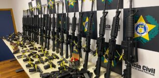 Apreendidos fuzis que seriam vendidos à maior facção criminosa do Rio