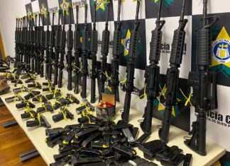 Apreendidos fuzis que seriam vendidos à maior facção criminosa do Rio