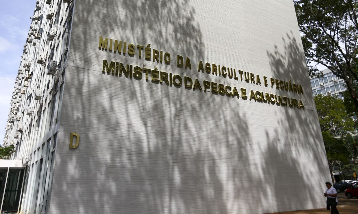 fachada-ministerio_mcamgo_abr_100420231818-6