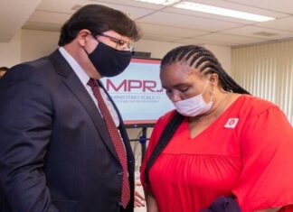 Família de Moïse Kabagambe é recebida no Ministério Público do RJ