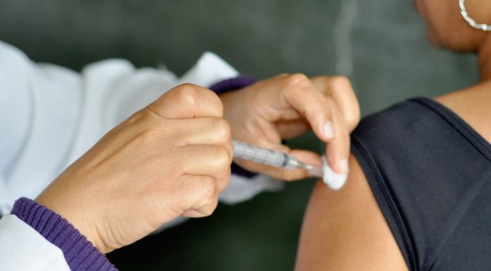 Governo de SP antecipa campanha de vacinação contra a gripe