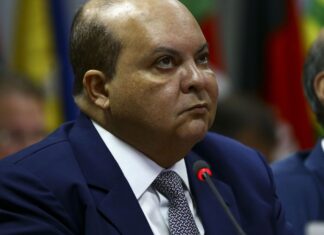 Governador Ibaneis Rocha exonera secretário de Segurança Pública do DF