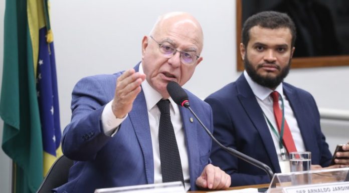 Frente Parlamentar da Agropecuária quer incluir Plano Safra nas despesas obrigatórias do Orçamento Frente Parlamentar da Agropecuária quer incluir Plano Safra nas despesas obrigatórias do Orçamento