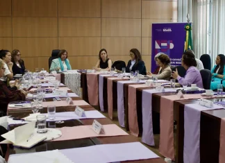 Governo quer apoio de times de futebol contra feminicídio