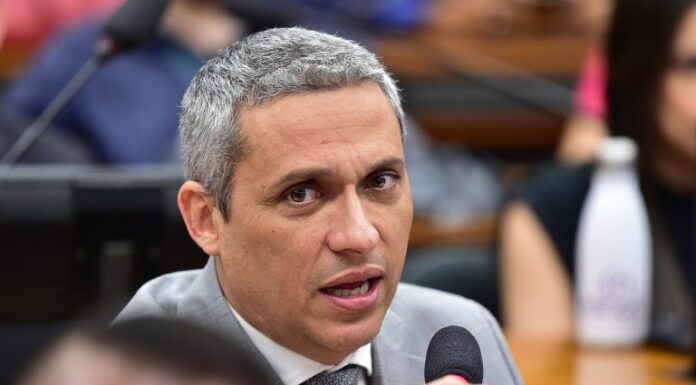 Governo anuncia implantação da TV 3.0 até a Copa de 2026 Governo anuncia implantação da TV 3.0 até a Copa de 2026
