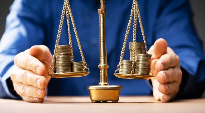 Governo poderá ter dificuldade com custeio da máquina pública nos próximos anos Governo poderá ter dificuldade com custeio da máquina pública nos próximos anos