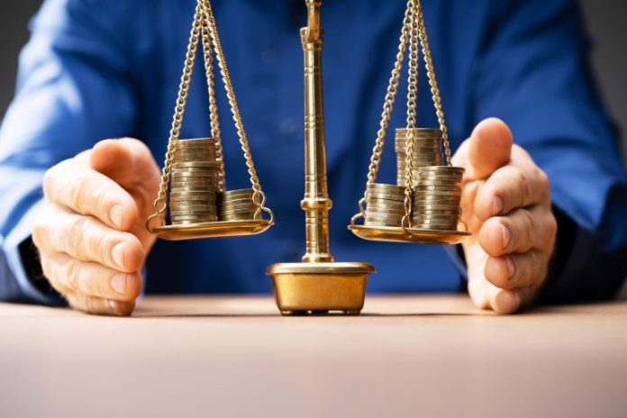 Governo poderá ter dificuldade com custeio da máquina pública nos próximos anos Governo poderá ter dificuldade com custeio da máquina pública nos próximos anos
