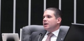 Hugo Motta afirma que aprovação de MP permitirá avaliação rigorosa e aprimoramento dos cursos de medicina Hugo Motta afirma que aprovação de MP permitirá avaliação rigorosa e aprimoramento dos cursos de medicina