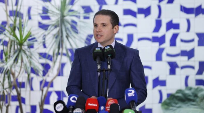 Hugo Motta anuncia inauguração da Sala Lilás na Câmara para atender mulheres vítimas de violência Hugo Motta anuncia inauguração da Sala Lilás na Câmara para atender mulheres vítimas de violência