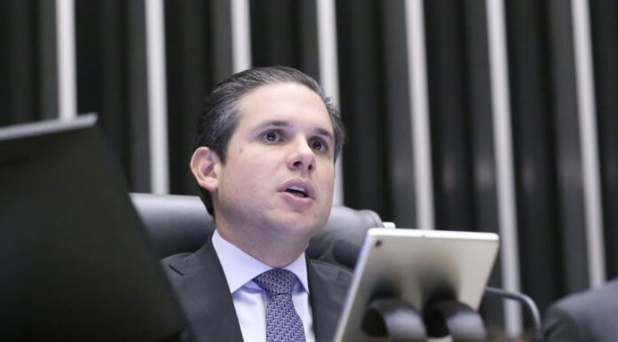 Hugo Motta celebra cessar-fogo em Gaza e defende caminho para paz duradoura no Oriente Médio Hugo Motta celebra cessar-fogo em Gaza e defende caminho para paz duradoura no Oriente Médio