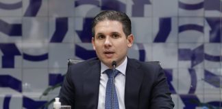 Hugo Motta critica interferência judicial na atividade do Poder Legislativo Hugo Motta critica interferência judicial na atividade do Poder Legislativo