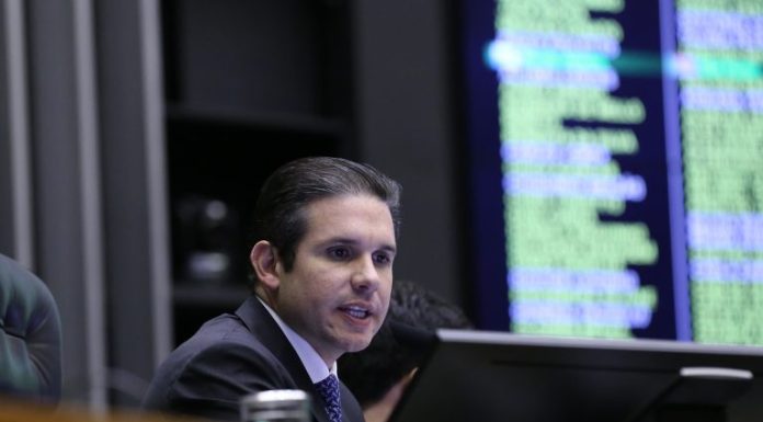 Hugo Motta: não vamos permitir que a discussão do novo PNE seja politizada Hugo Motta: não vamos permitir que a discussão do novo PNE seja politizada