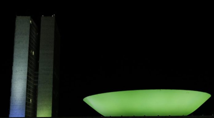 Iluminação verde no Congresso Nacional celebra o Dia Mundial da Optometria Iluminação verde no Congresso Nacional celebra o Dia Mundial da Optometria