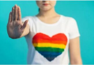 Número de estupros de LGBTQIA+ cresceu 88% em 2021