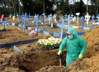 Acervo denuncia política de morte na pandemia e pode embasar reparação