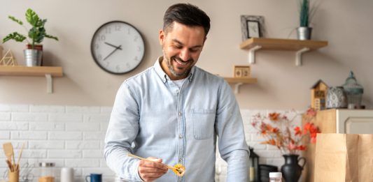 Vaidade masculina: o guia com itens práticos para se cuidar