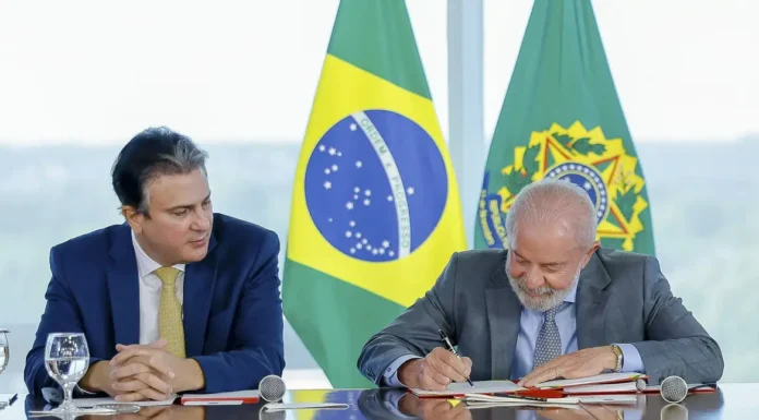 Decreto define medicina, direito e odonto como cursos presenciais
