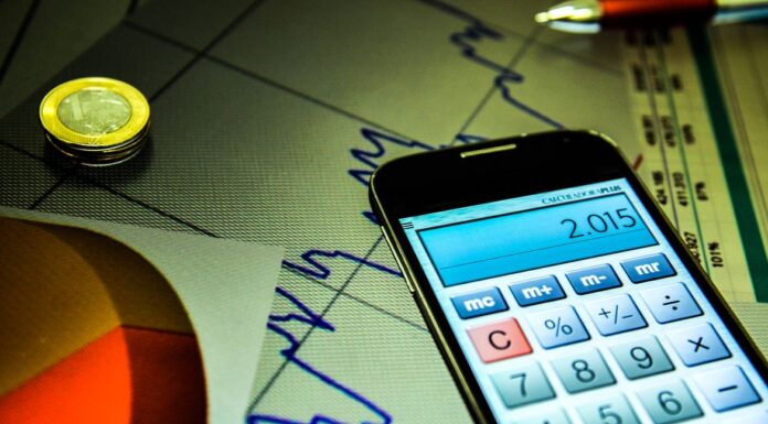Mercado financeiro projeta inflação de 4,83% em 2025