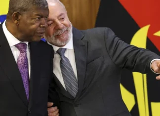 Lula incentiva empresariado a investir em Angola