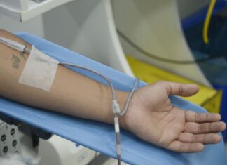 Sociedade de Reumatologia defende mais centros de infusão no SUS