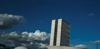 Estudo mapeia “bancada da bala”, que tem poucos projetos sobre armas